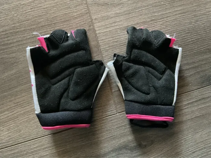 Gants vélo taille 6 ans - photo numéro 2