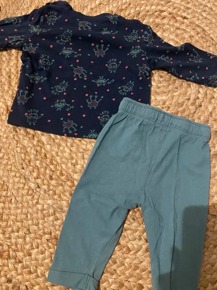 Ensemble 2 pièces / pyjama léger taille 6 mois - photo numéro 5