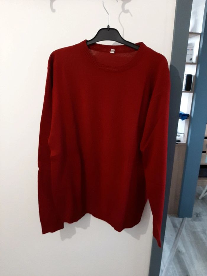 Pull rouge taille L