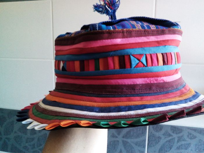 Chapeau multicolore de Thaïlande - photo numéro 8