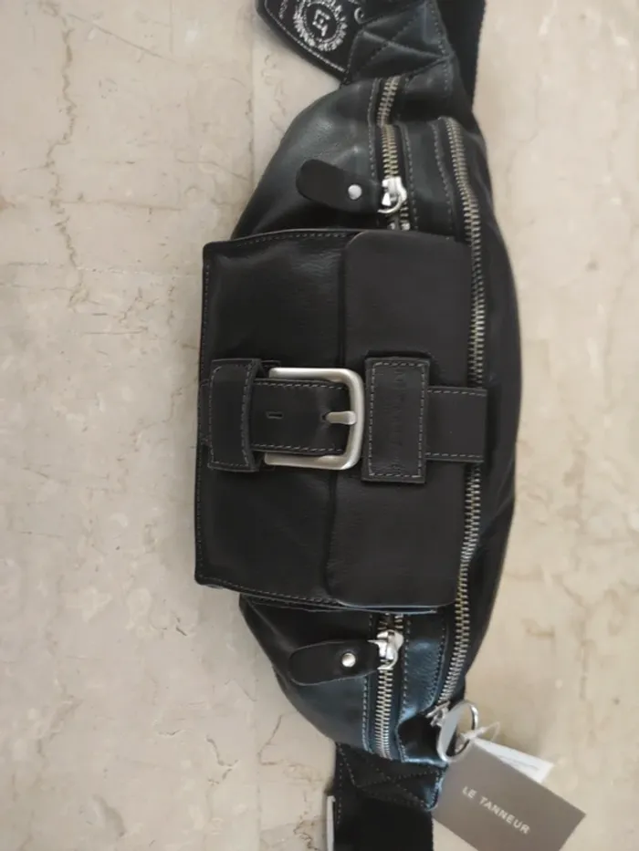 Sac banane neuf cuir noir Le tanneur - photo numéro 2