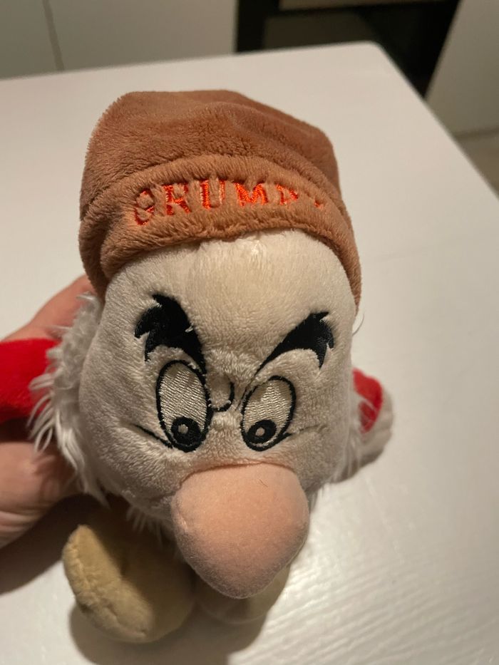 Peluche Disney grincheux - photo numéro 2