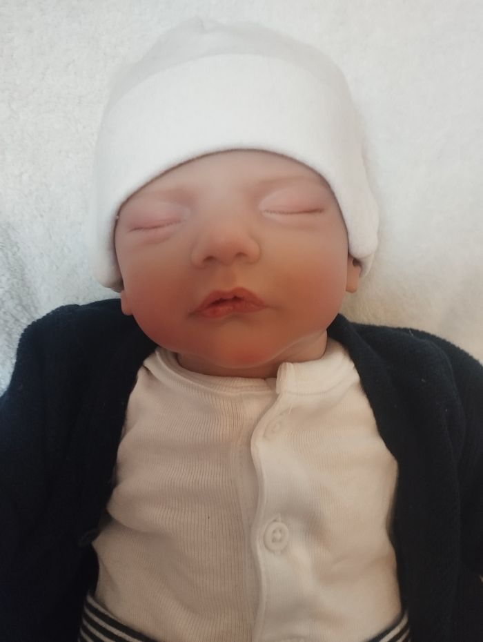 Bébé reborn - photo numéro 2