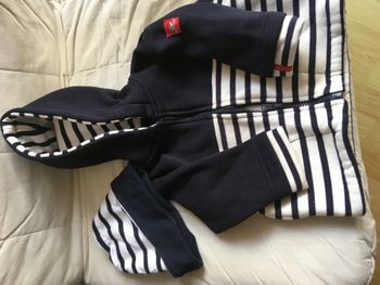 Ensemble veste avec capuche et bonnet 12mois