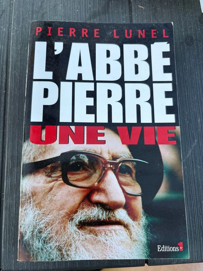 Livre l’Abbé Pierre, une vie