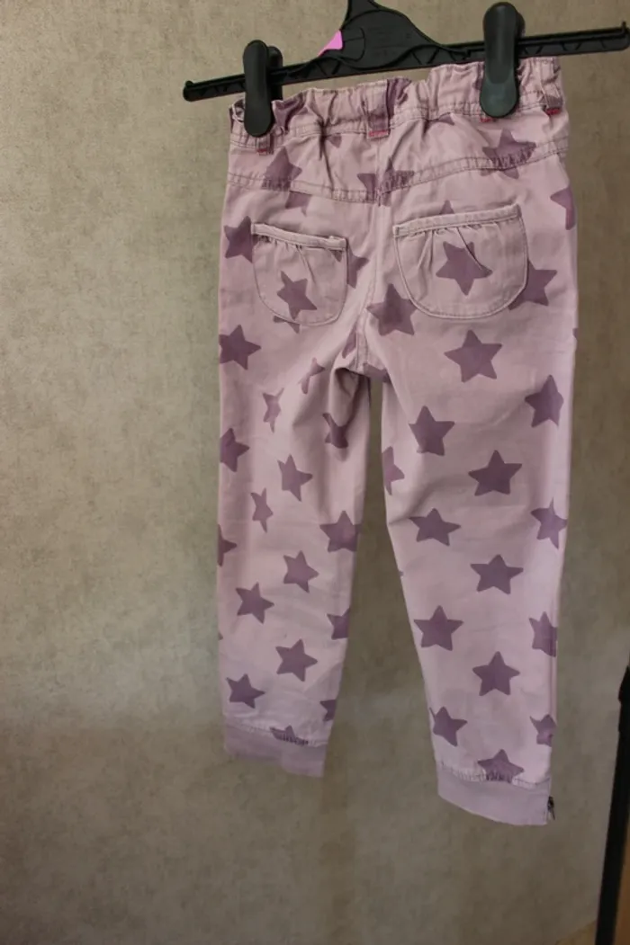 👖 Pantalon mauve, étoile, Kid Kanai, Taille 5 ans 📌 - photo numéro 2