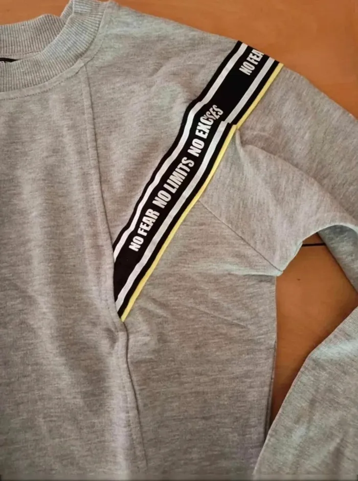 Sweat Liberto très  bon état  xs - photo numéro 3