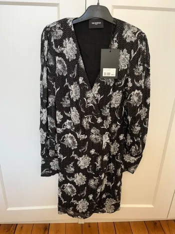 Robe portefeuille The Kooples neuve