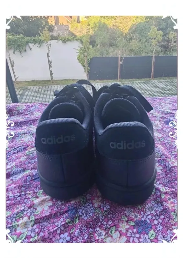 Basket adidas - photo numéro 3