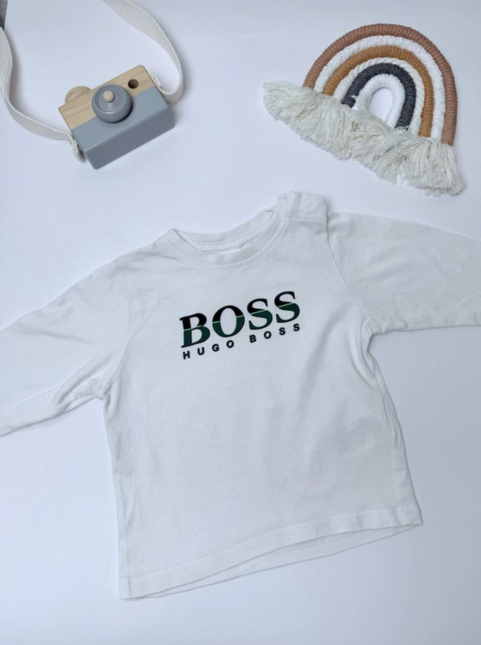 T-shirt Boss Hugo Boss bébé garçon taille 9 mois longues manches super état