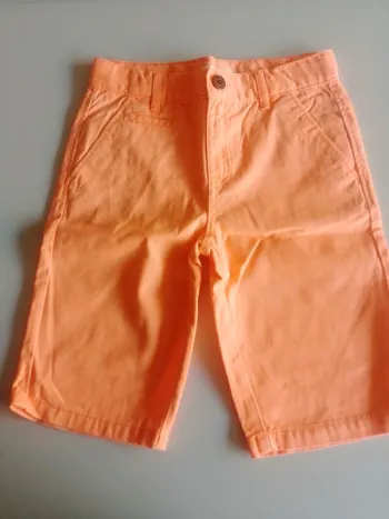Short Bermuda