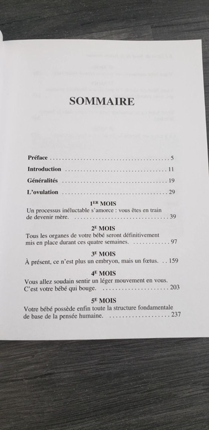 Livre sur le déroulement de la grossesse - photo numéro 2