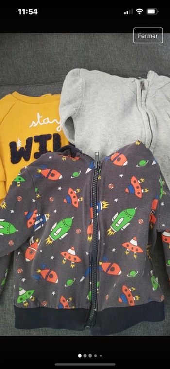 Lot de 2 gilets et 1 sweat taille 18mois