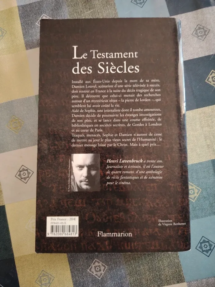 Livre Le Testament des Siècles - photo numéro 2