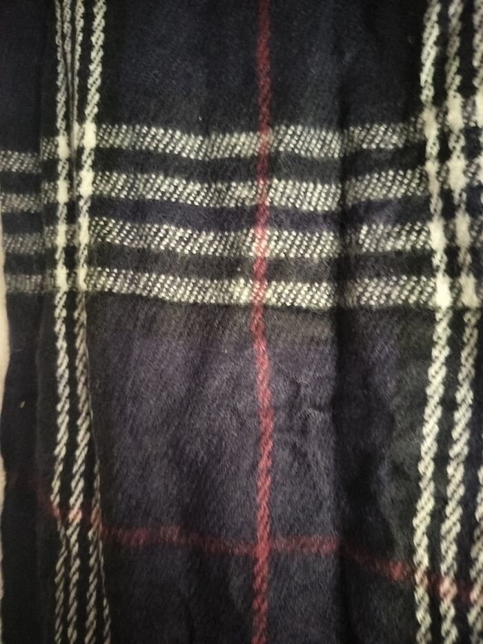 Écharpe à carreaux noir et blanc - photo numéro 2
