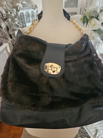 Sac marron foncé fausse fourrure New Look Neuf