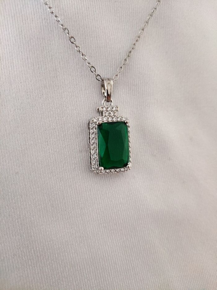 Collier argenté - photo numéro 2