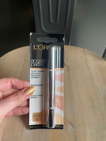 Maquillage Anti - Cernes L’Oréal - Teinte Miel Doré