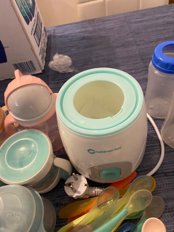 Chauffe biberons + biberons+ tasse apprentissage et cuillères - photo numéro 4