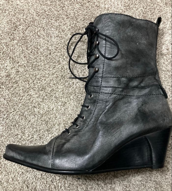 Bottines cuir talons compensés - photo numéro 9