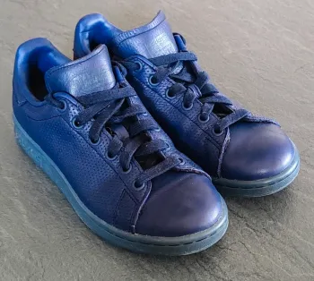 Adidas Stan Smith 'Triple Blue' Designer : Horst Dassler