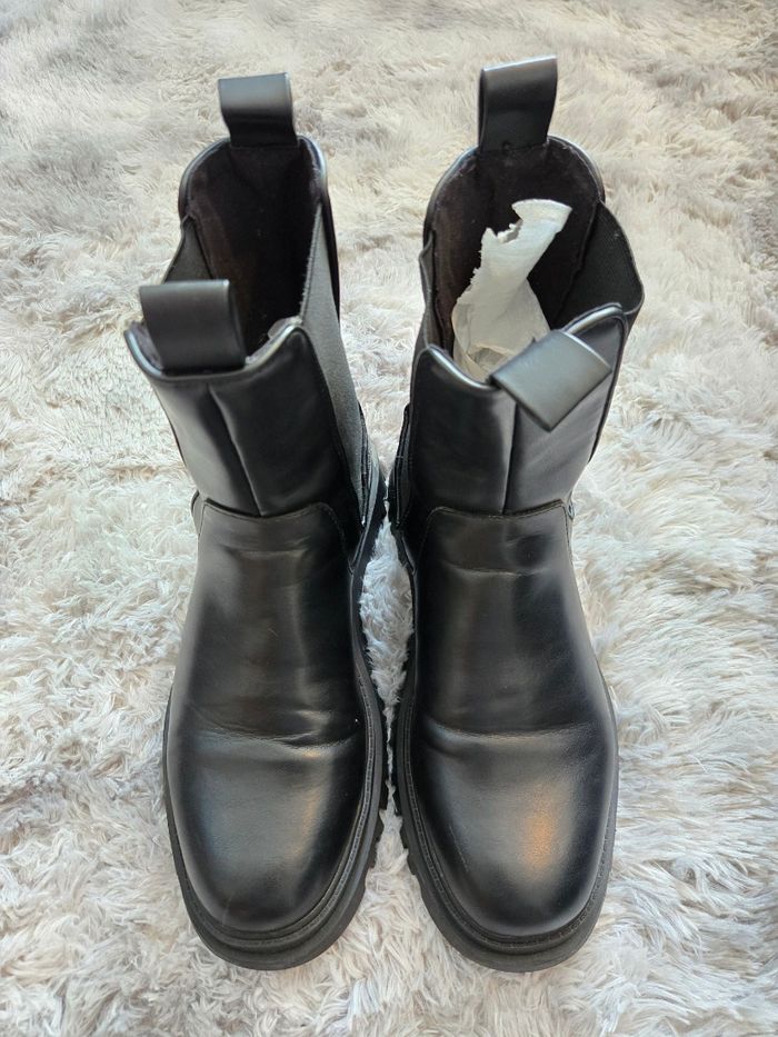 Bottines Chelsea PULL&BEAR noires – Taille 43 – Très bon état - photo numéro 2