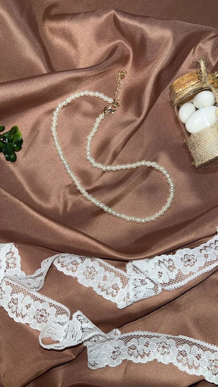 Collier classique en perles blanches - photo numéro 3
