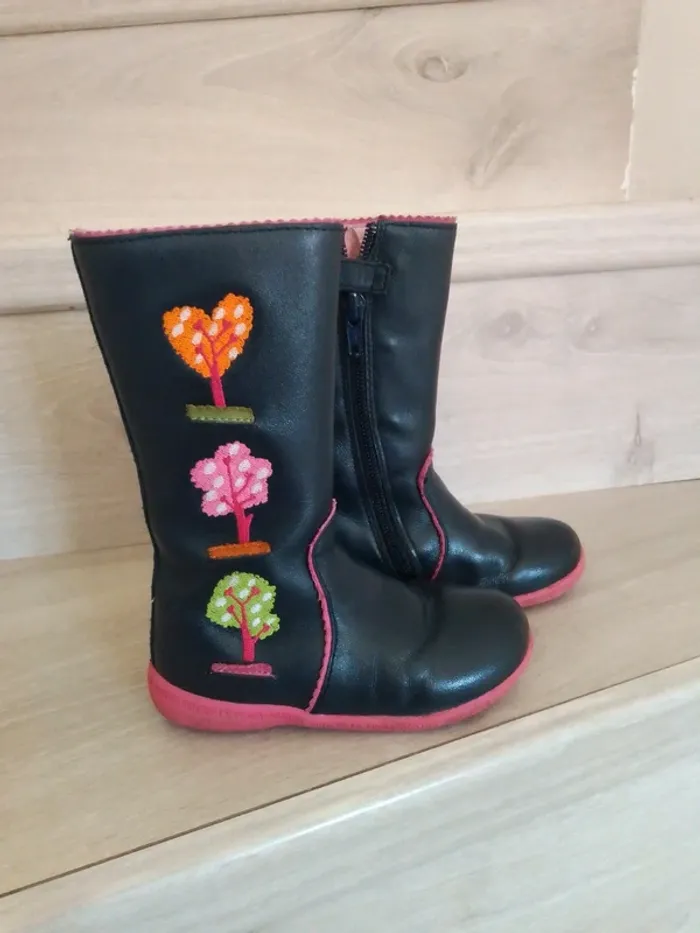 Bottes en cuir Agatha Ruiz de la Prada 23 - photo numéro 3