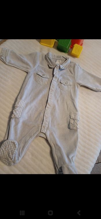 Pyjama bébé taille 3 mois