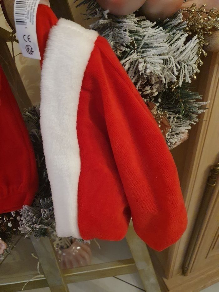 Ensemble de Noël 3 pièces ( haut , bas et bonnet) 9 mois - photo numéro 4