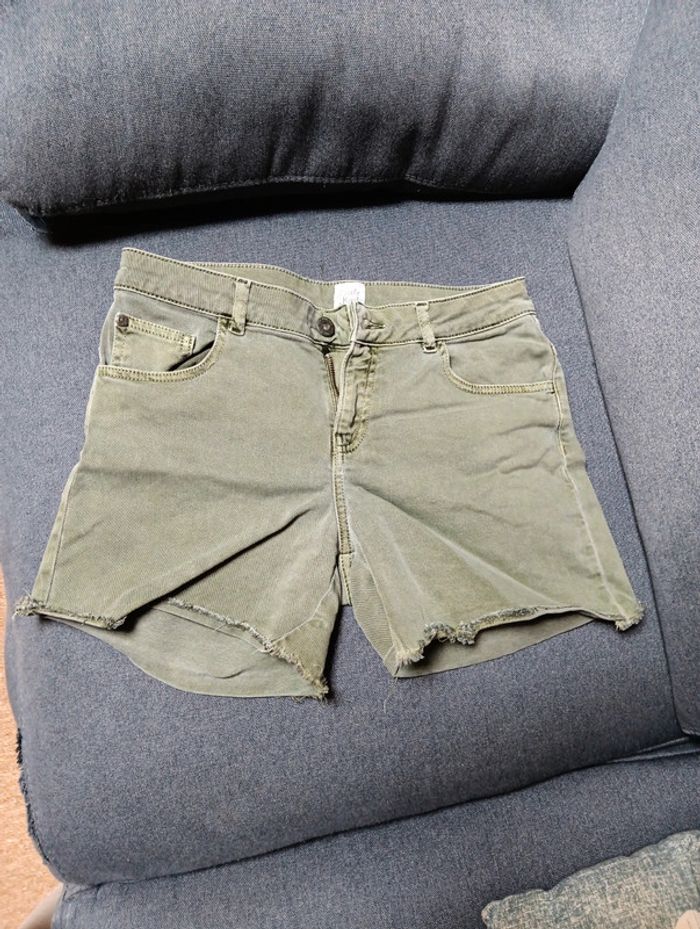 Lot bermuda et short 14 ans - photo numéro 6