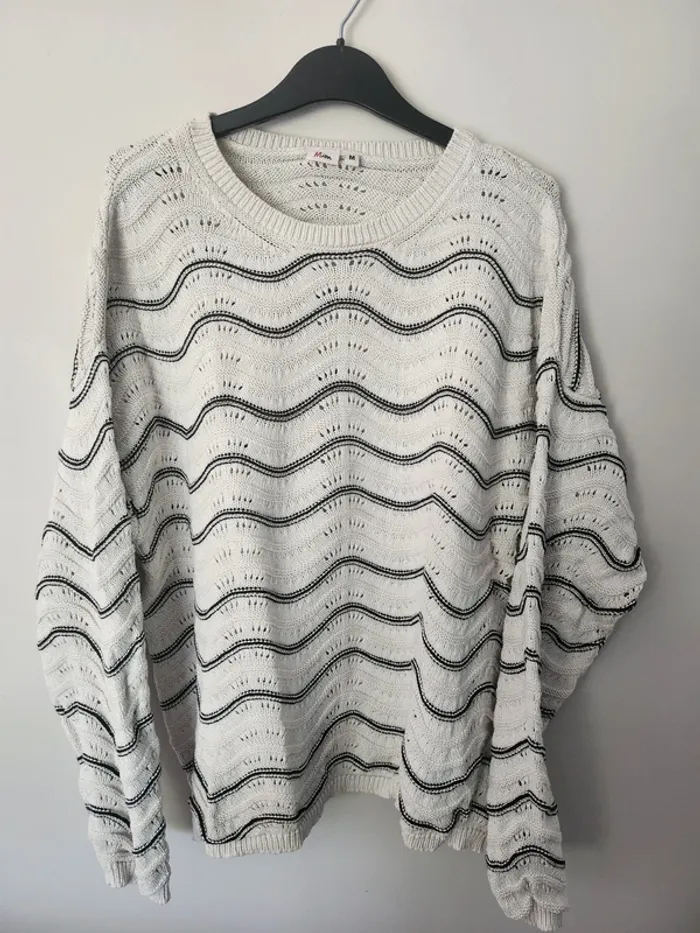 Pull chaud Mim taille M 38 effet crochet a rayures noires et blanc excellent état