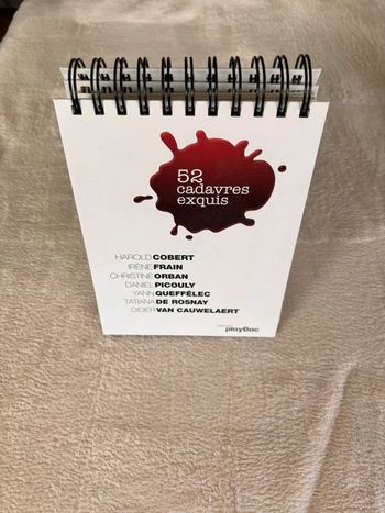 🌸livre 52 cadavres exquis🌸