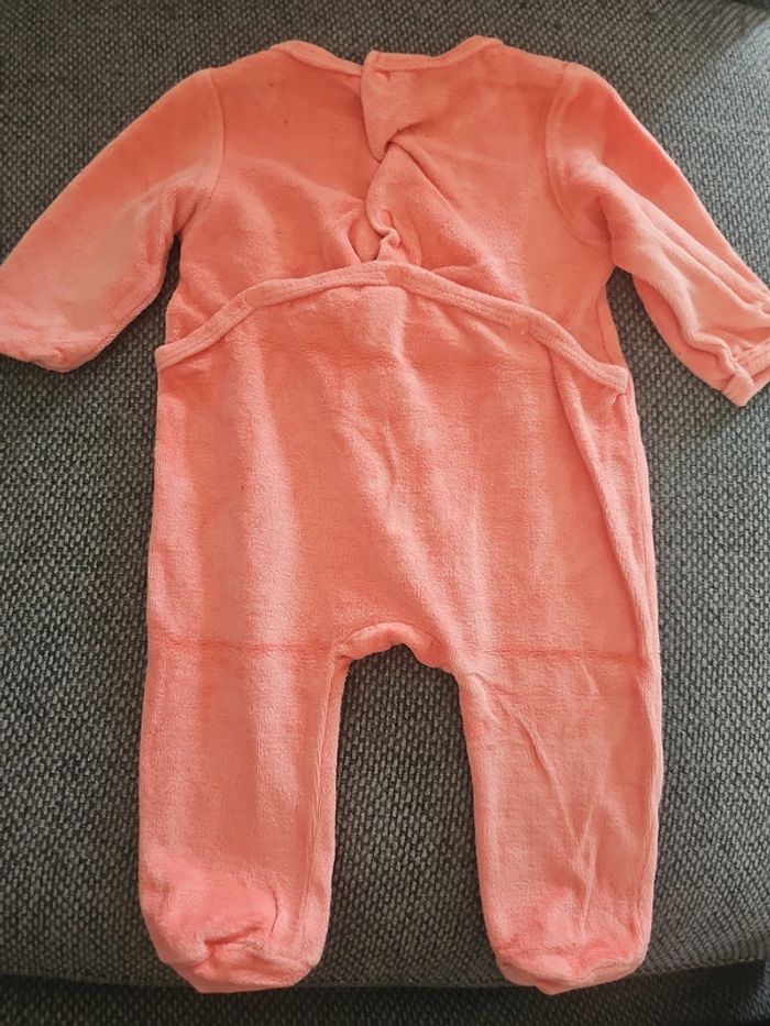 Lot pyjamas 6 mois - photo numéro 5