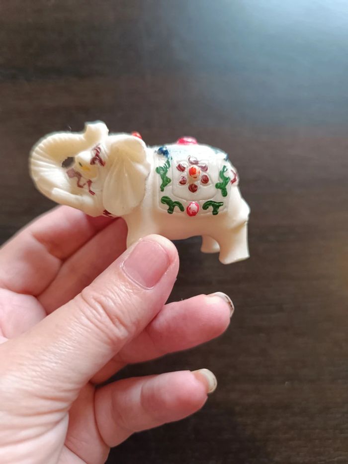 Figurine éléphant 🐘 - photo numéro 2