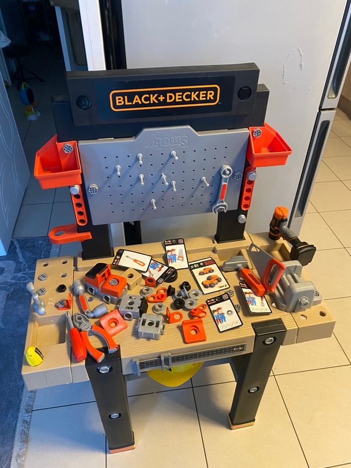 Établi black+decker