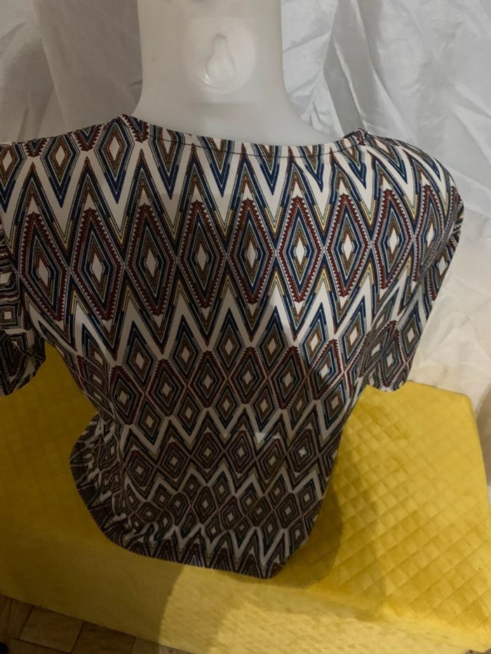 Blouse manches courtes motifs losange taille 36 - photo numéro 5