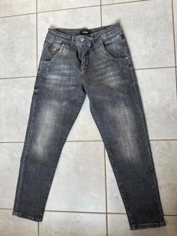 Jean Mom