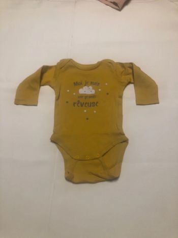 Bodie fille moutarde 3 mois gémo