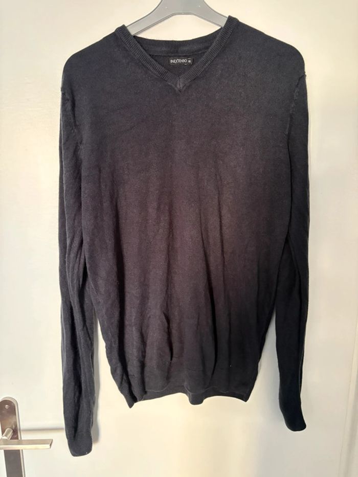 Pull noir