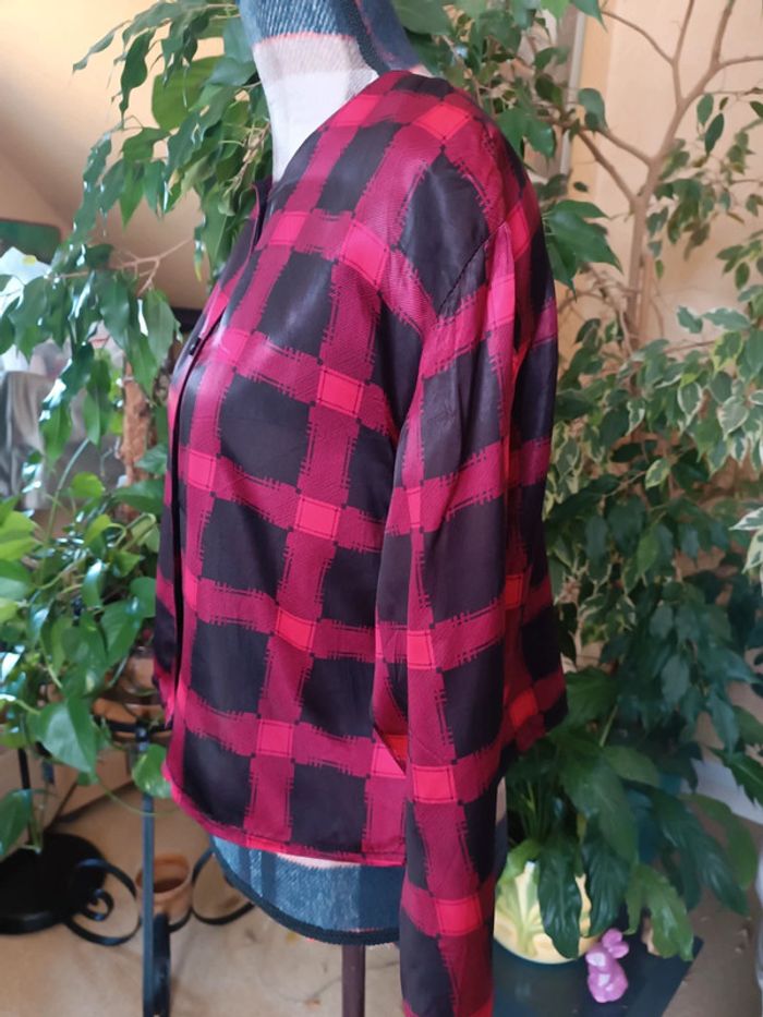 Chemisier à carreaux rouge et noir - photo numéro 3