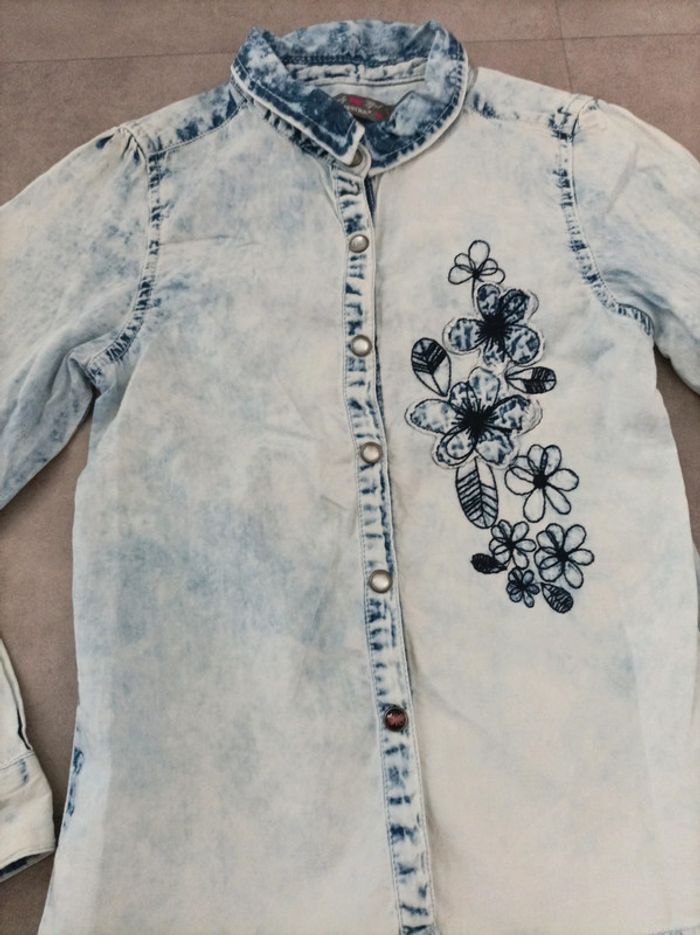 Chemise neuve 6 ans - photo numéro 2