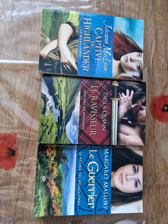 Lot 3 romans Genre romance historique - photo numéro 2