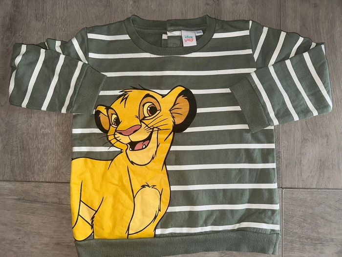 Sweat simba le roi lion