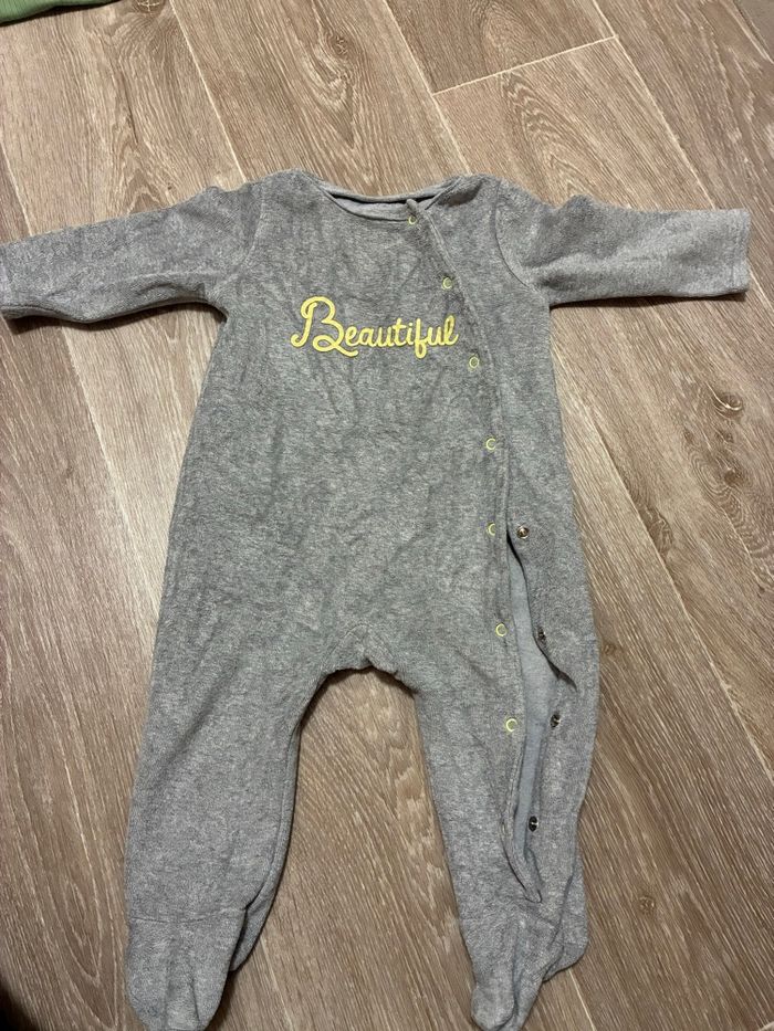 Lot pyjamas bébé 6 mois garçon - photo numéro 2