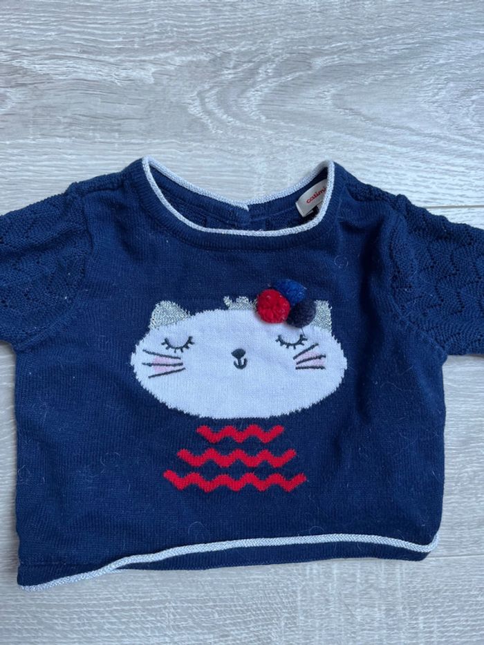 Pull bleu marine 3 mois