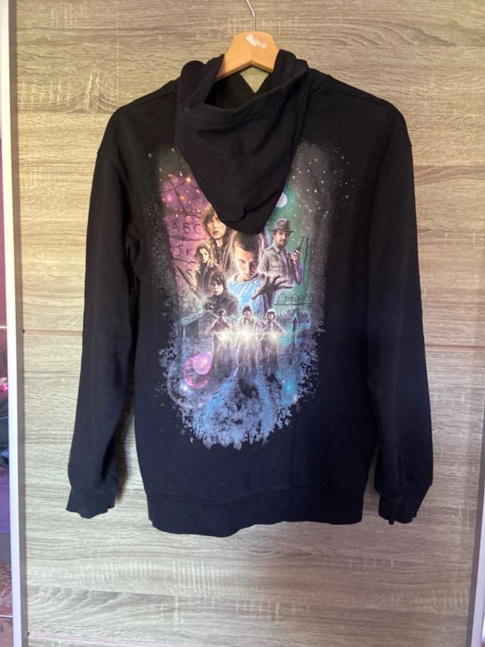 Sweat-shirt H&M x Stranger Things 15 ans - photo numéro 2