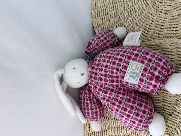 Doudou Lapin blanc rose rouge fleurs Les Jouets du MOULIN ROTY - photo numéro 4