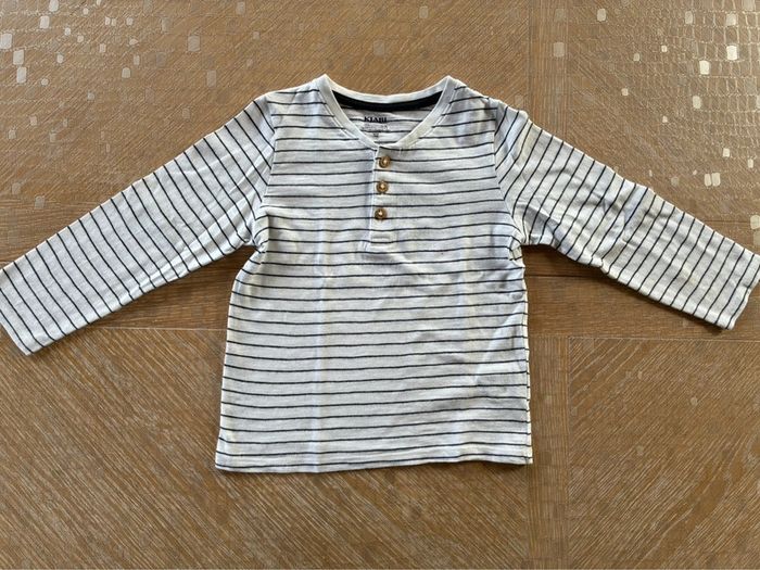 Lot vêtements abîmés - photo numéro 9