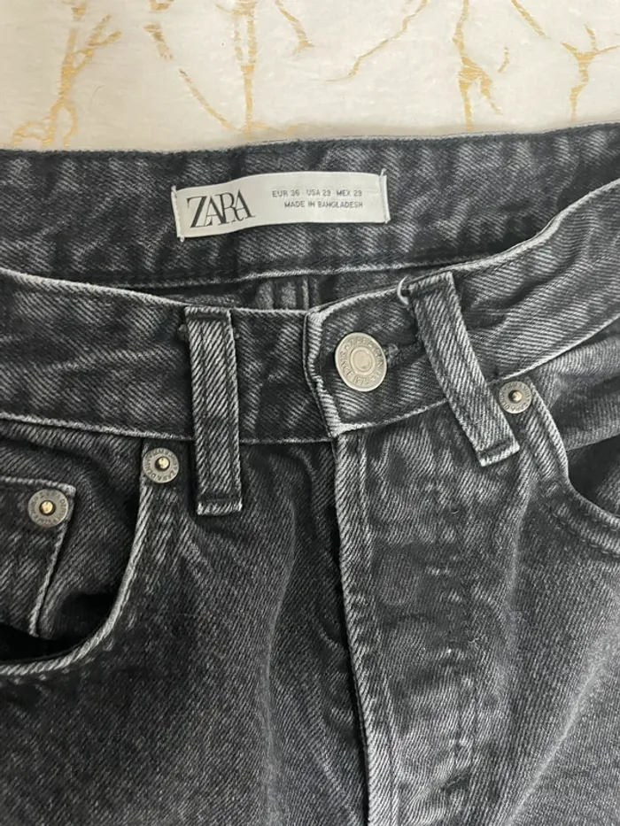Jean noir gris Zara taille 36 - photo numéro 3
